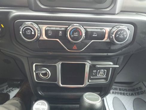 Certified 2020 Jeep Gladiator Sport image 20