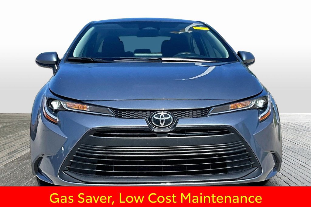 Used 2024 Toyota Corolla LE FWD image 2