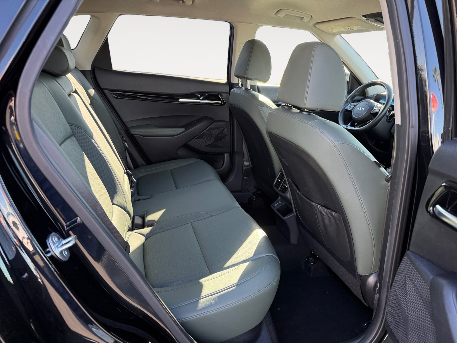 Used 2024 Kia Seltos SX AWD/4WD image 18