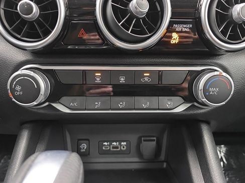 Used 2024 Nissan Sentra SV image 30