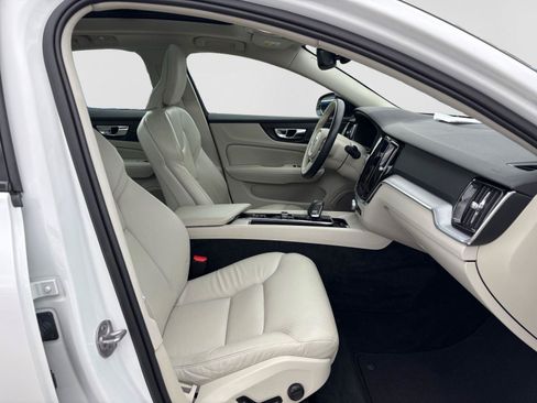 Used 2023 Volvo S60 B5 Plus AWD/4WD image 16