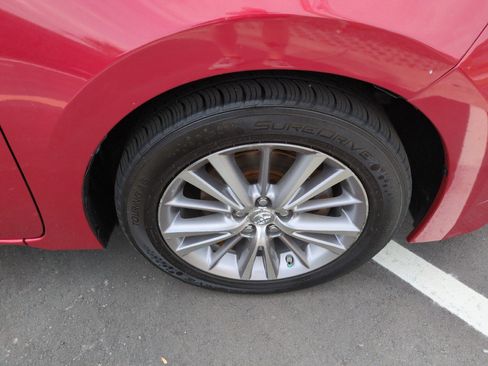 Used 2014 Toyota Corolla LE FWD image 10