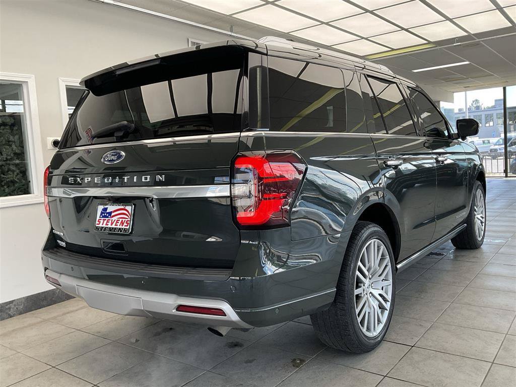 Used 2022 Ford Expedition Platinum AWD/4WD image 5