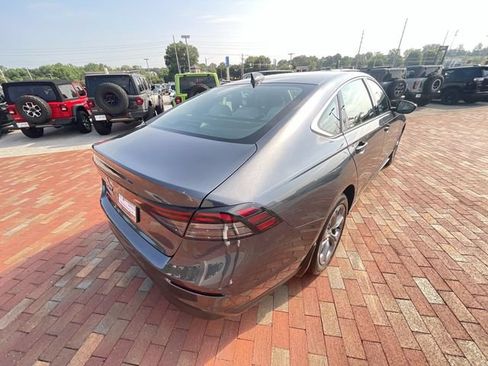 Certified 2024 Honda Accord EX image 32