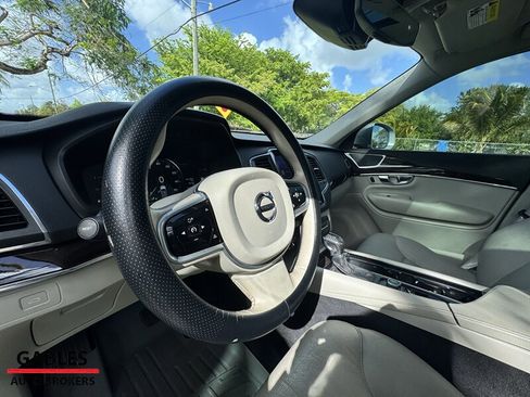 Used 2019 Volvo XC90 T5 Momentum w/ Protection Package Premier image 31