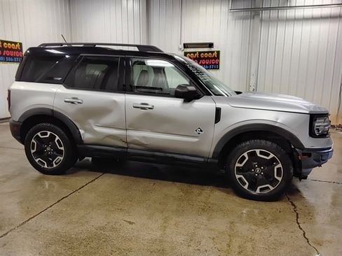 Used 2021 Ford Bronco Sport Outer Banks image 2