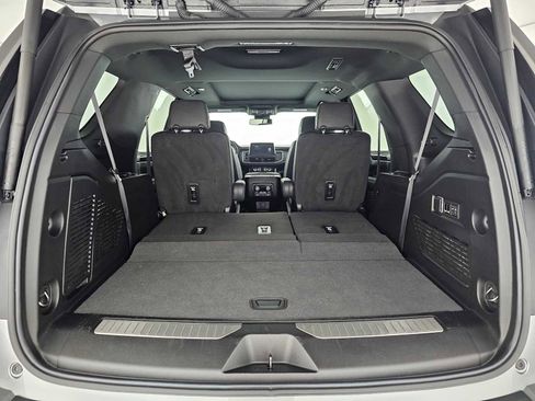 Used 2023 Chevrolet Tahoe RST w/ Luxury Package image 16