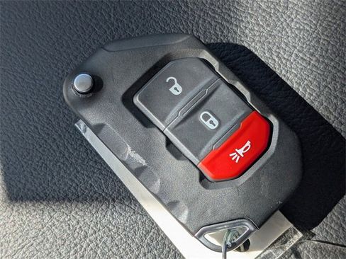 New 2025 Jeep Gladiator Sport image 32