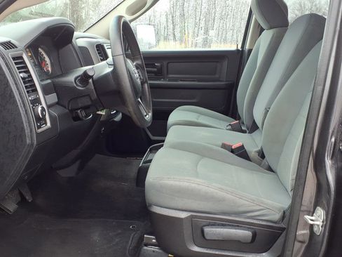 Used 2017 RAM 1500 Express image 3