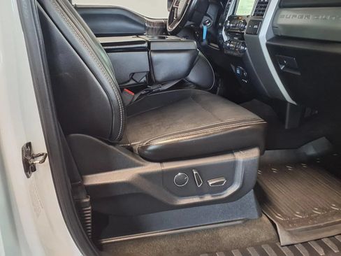 Used 2017 Ford F350 Lariat AWD/4WD image 12