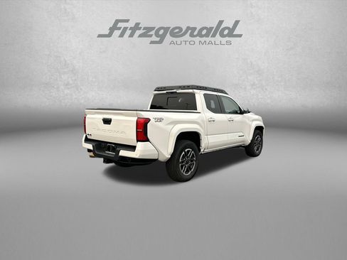 Used 2024 Toyota Tacoma TRD Sport w/ TRD Sport Upgrade Package AWD/4WD image 8