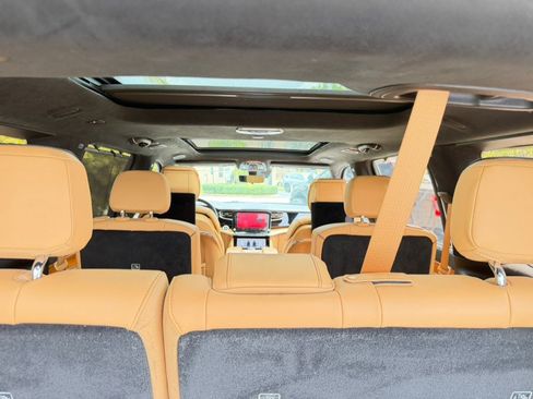 Used 2022 Jeep Grand Wagoneer Series III w/ Rear Seat Video Group 1 AWD/4WD image 43