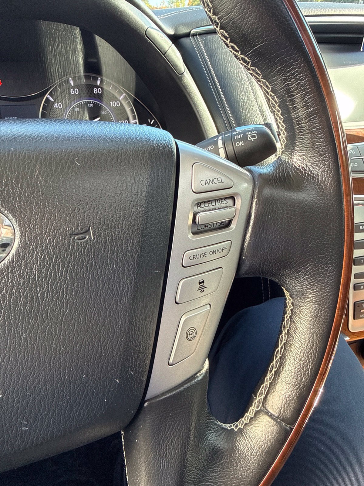 Used 2019 INFINITI QX80 Luxe w/ Proassist Package AWD/4WD image 16