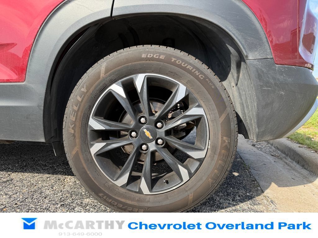 Used 2022 Chevrolet TrailBlazer LT w/ Convenience Package FWD image 9