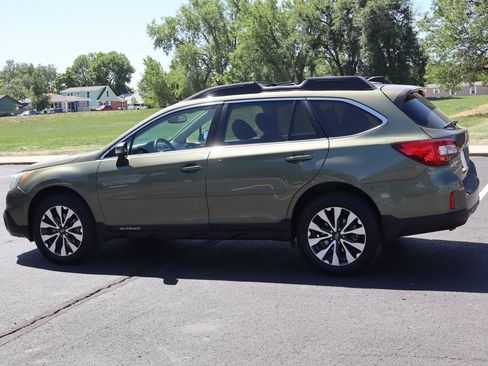 Used 2016 Subaru Outback 3.6R Limited AWD/4WD image 8