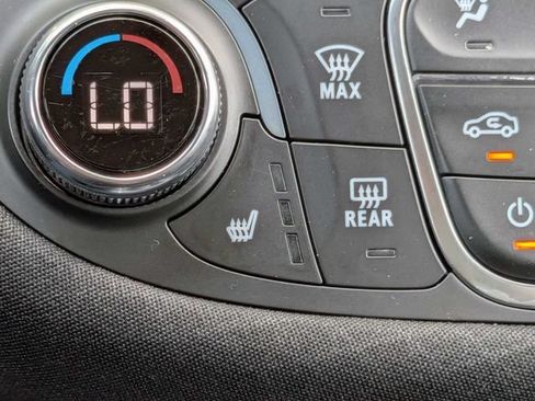 Used 2024 Chevrolet Malibu LT FWD image 25