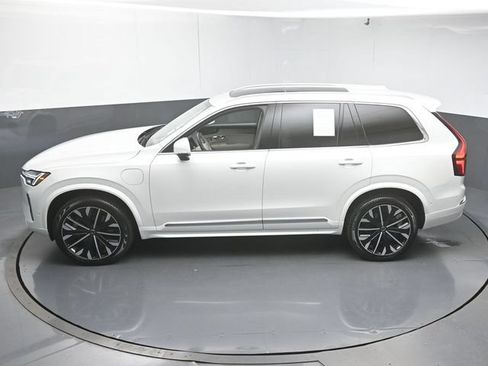 Used 2026 Volvo XC90 T8 Ultra w/ Protection Package Premier AWD/4WD image 46