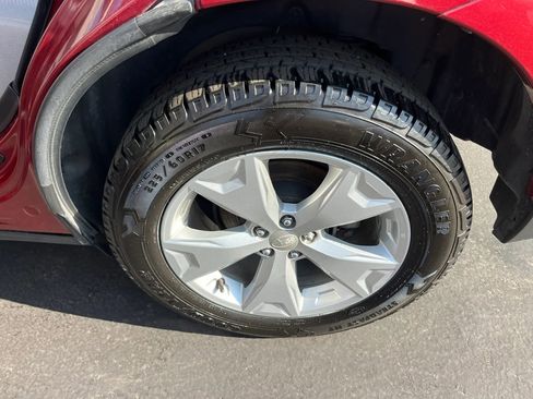 Used 2016 Subaru Forester 2.5i Premium w/ All-Weather Package image 10