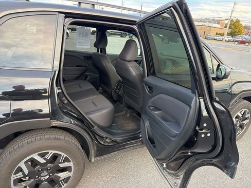 Certified 2025 Subaru Forester Premium w/ Convenience Package #2 image 19