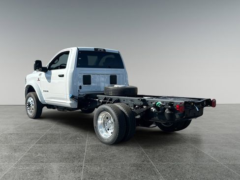 New 2025 RAM 5500 4x4 Regular Cab image 3