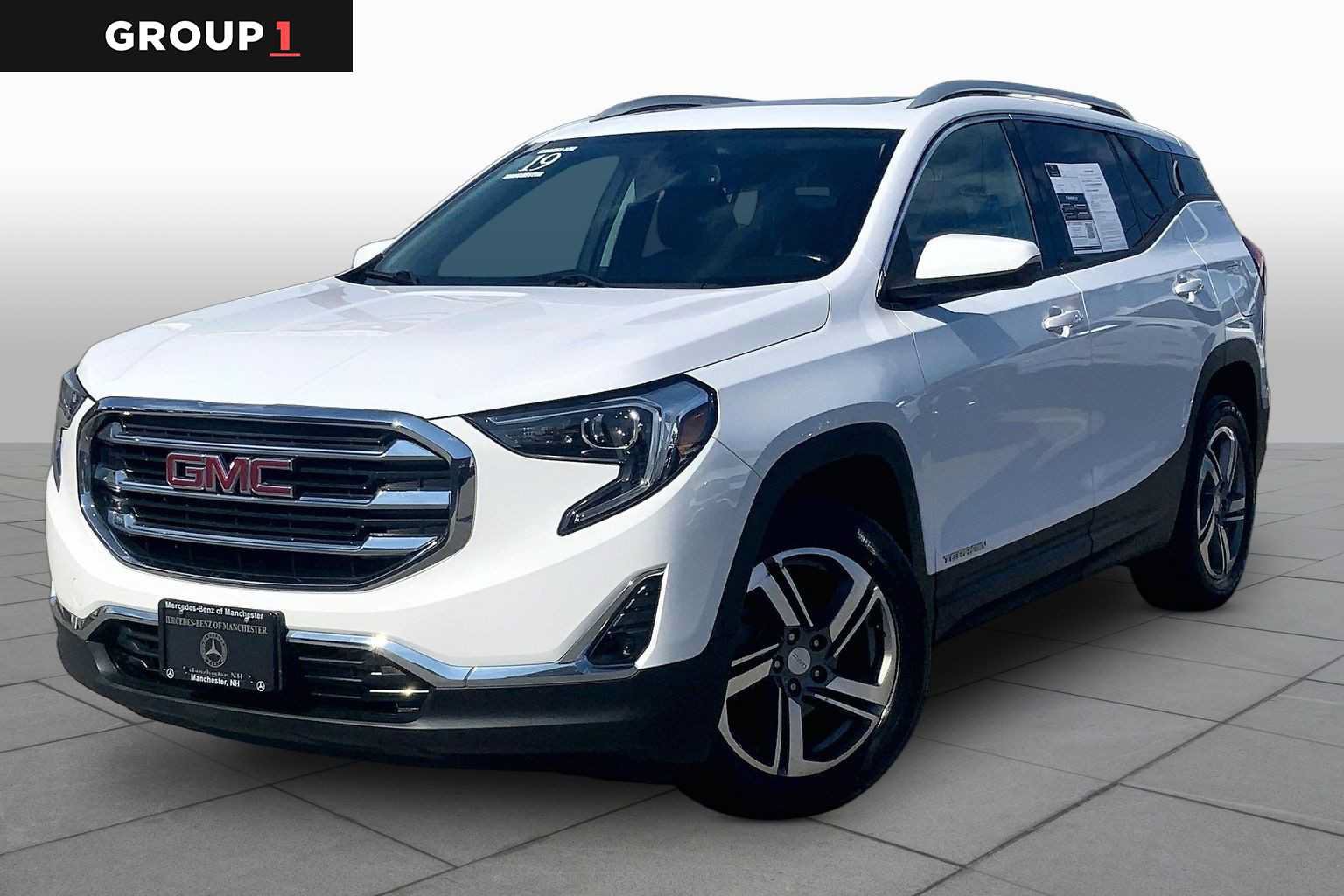 Used 2019 GMC Terrain SLT w/ Preferred Package AWD/4WD image 1