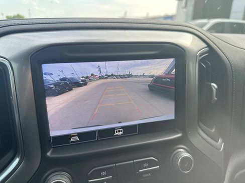 Used 2022 Chevrolet Silverado 1500 LT AWD/4WD image 18