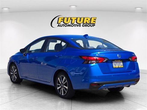 Used 2021 Nissan Versa SV image 8