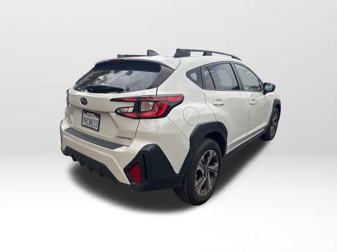 Used 2024 Subaru Crosstrek 2.0i Premium image 4