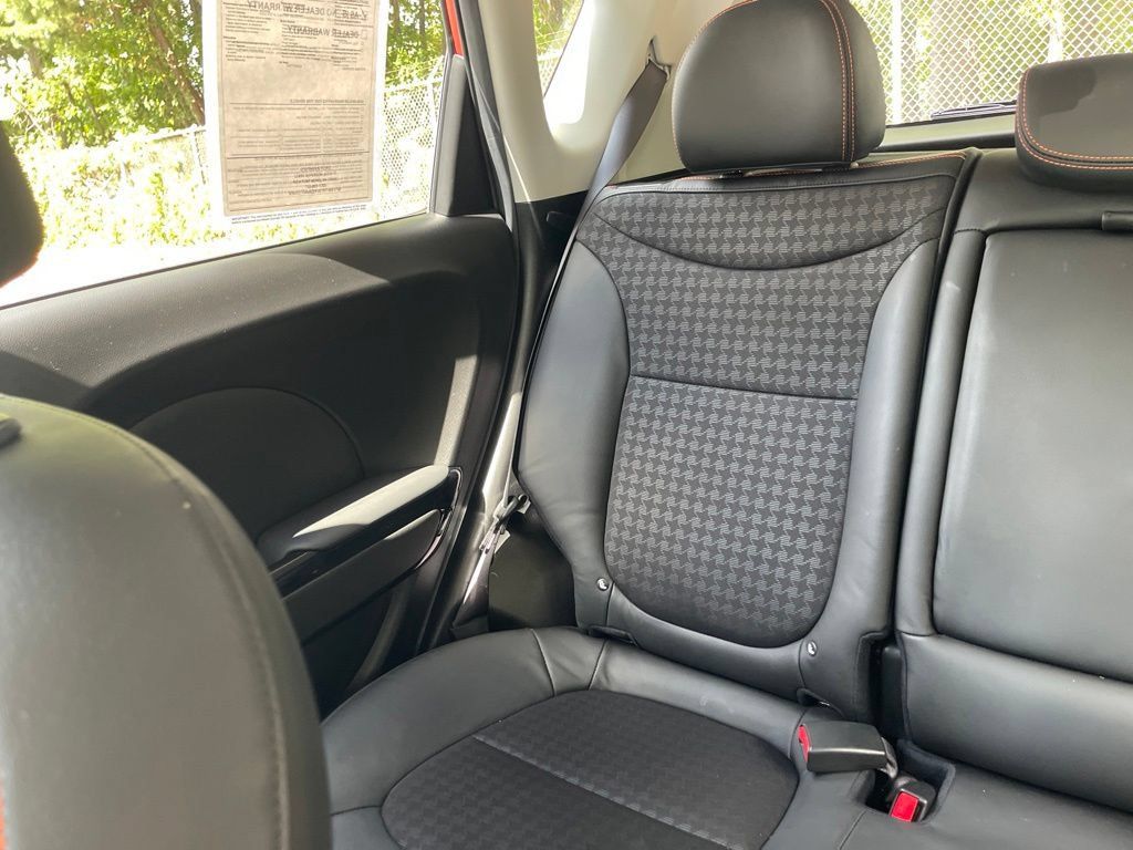 Used 2018 Kia Soul ! w/ Tech Package FWD image 12