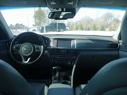 Used 2017 Kia Optima EX w/ Technology Package image 27