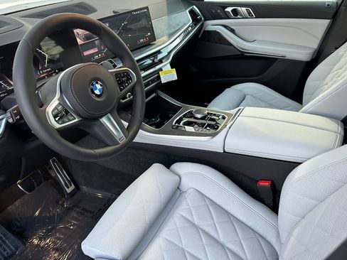 New 2026 BMW X5 xDrive40i w/ M Sport Package image 7