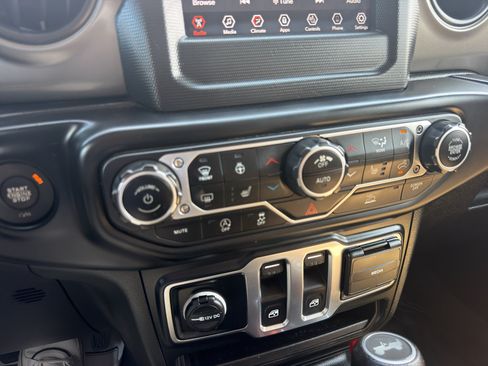 Used 2023 Jeep Wrangler Sport AWD/4WD image 18