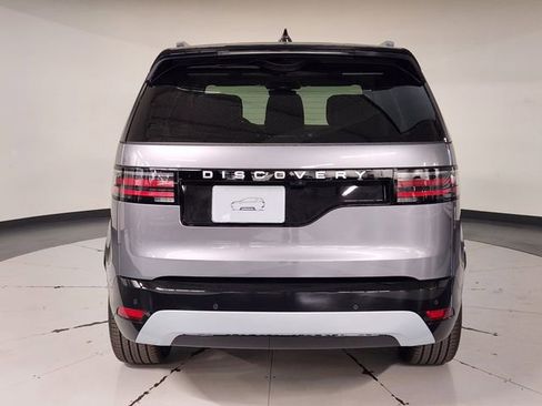 New 2026 Land Rover Discovery Limited Edition image 10