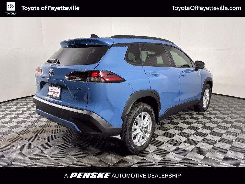 Used 2026 Toyota Corolla Cross LE FWD image 17