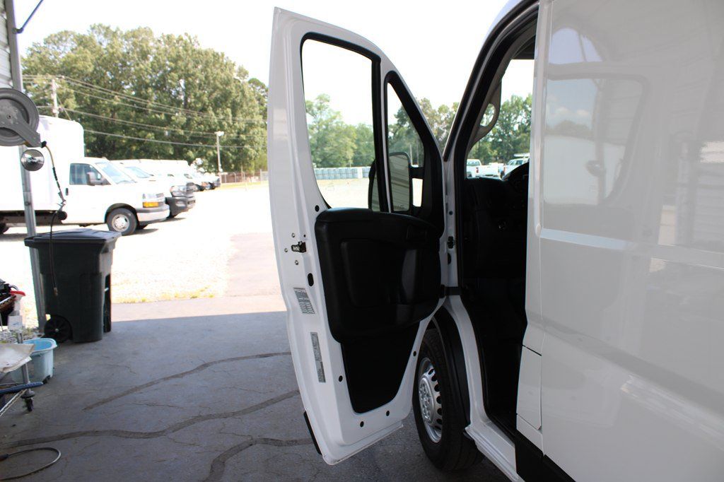 Used 2025 RAM ProMaster 2500 w/ U-Haul Equipment Group FWD image 24