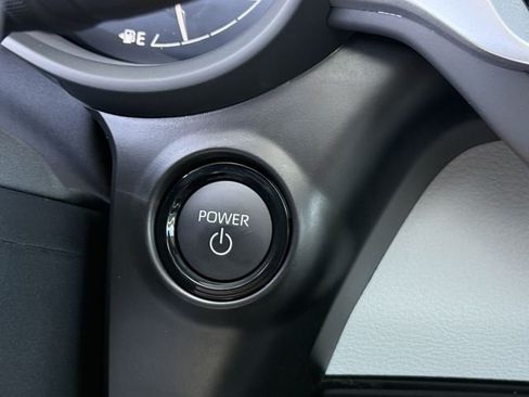 New 2026 Toyota Sienna XLE FWD image 22