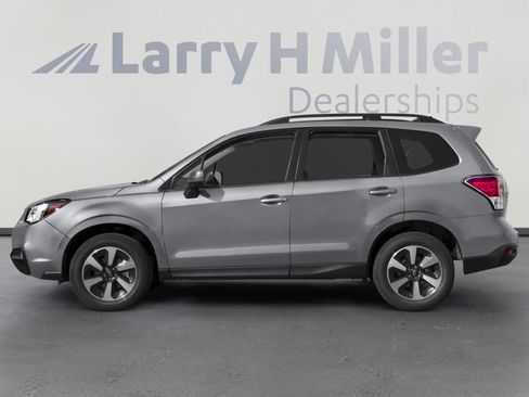 Used 2018 Subaru Forester 2.5i Premium image 4