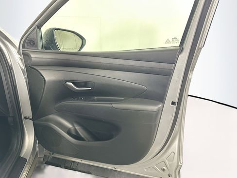 Used 2025 Hyundai Tucson SEL FWD image 32