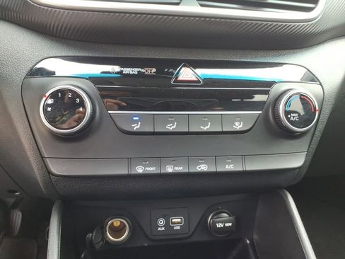 Used 2019 Hyundai Tucson SE AWD/4WD image 27