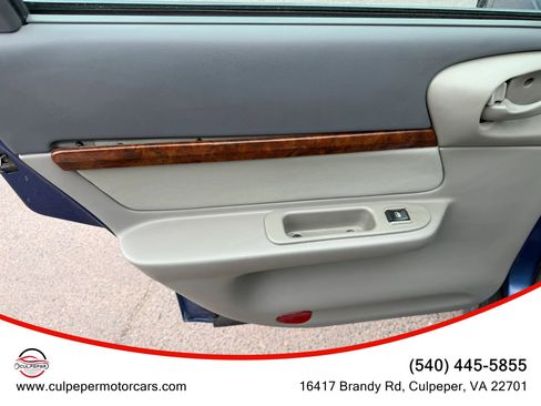 Used 2004 Chevrolet Impala w/ Preferred Equipment Group FWD image 11
