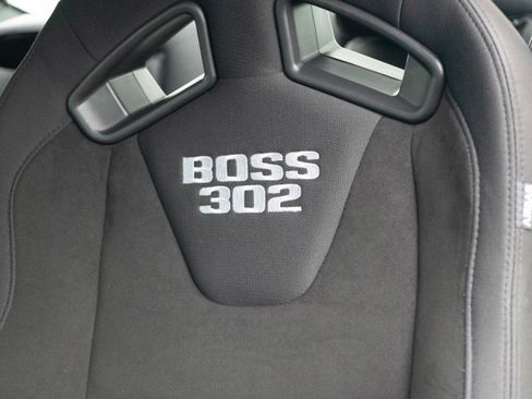 Used 2013 Ford Mustang Boss 302 w/ Boss 302 Accessory Pkg image 10