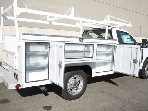 Used 2024 Ford F350 XL w/ XL Chrome Package image 22