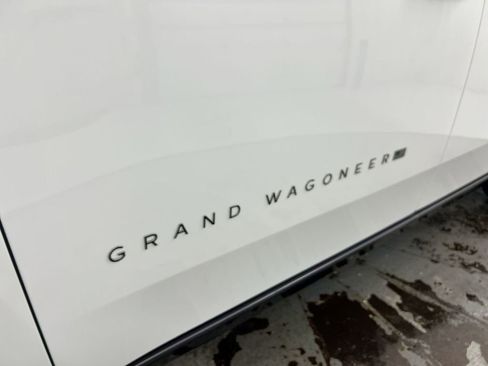 New 2026 Jeep Grand Wagoneer L Limited w/ Premium Group II image 27