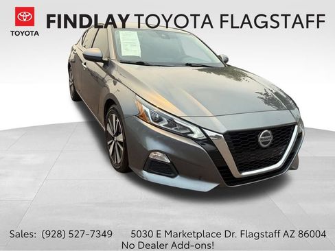 Used 2021 Nissan Altima 2.5 SV FWD image 1