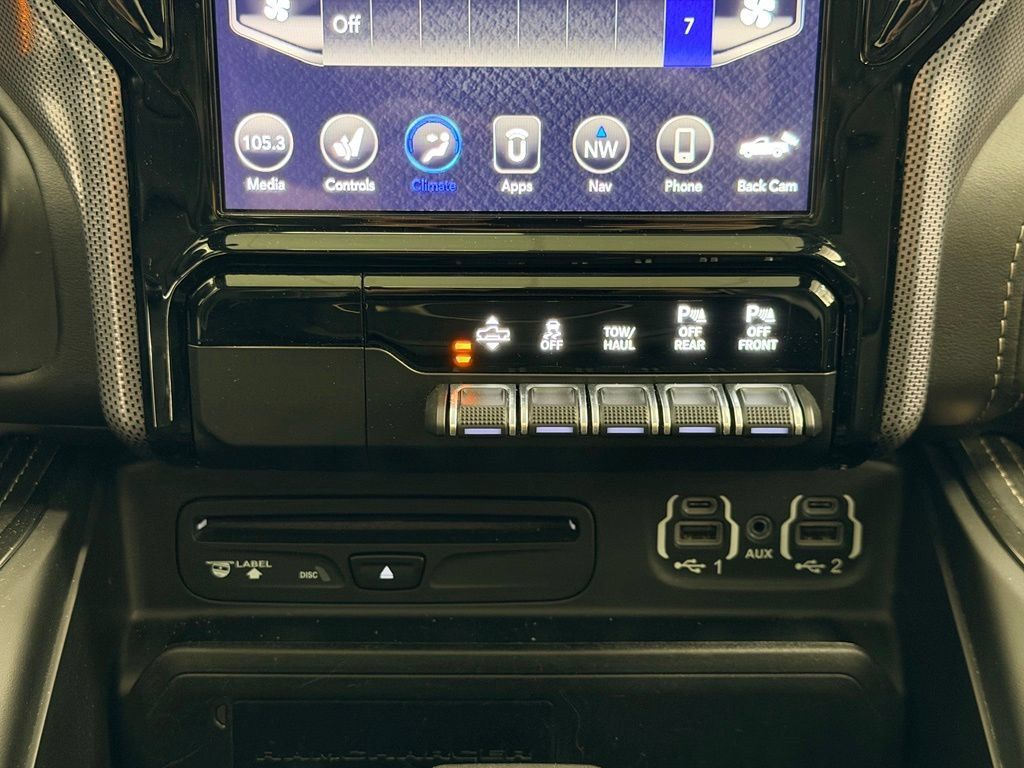 Used 2019 RAM 1500 Limited AWD/4WD image 13