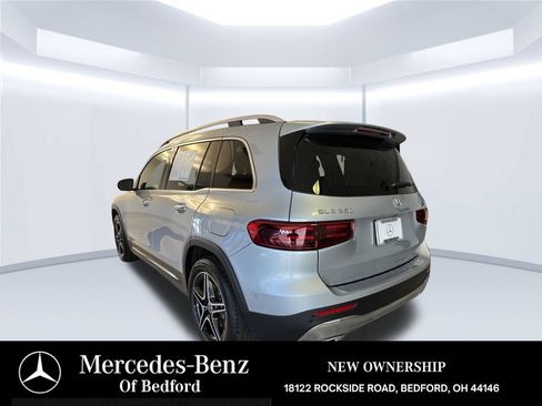 Used 2026 Mercedes-Benz GLB 250 4MATIC image 3