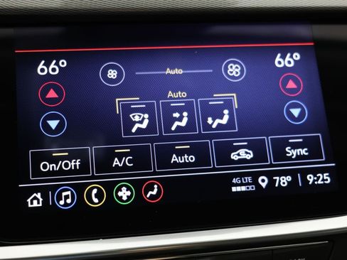 Used 2021 Buick Encore GX Select FWD image 46