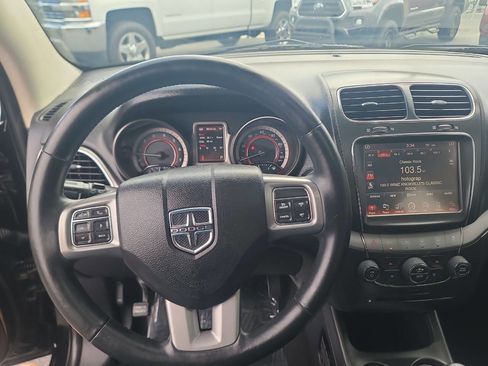 Used 2015 Dodge Journey Crossroad w/ Flexible Seating Group image 11