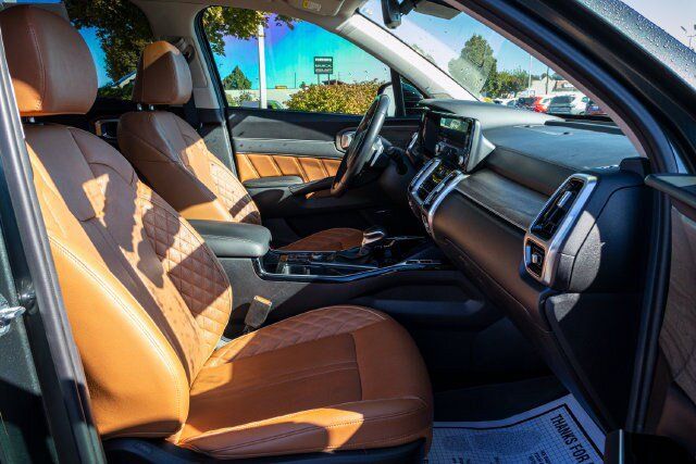Used 2023 Kia Sorento SX Prestige AWD/4WD image 7