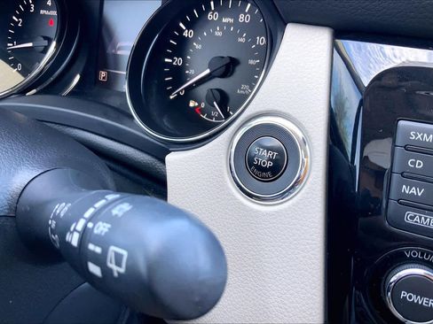 Used 2017 Nissan Rogue Sport SL w/ SL Premium Package image 36